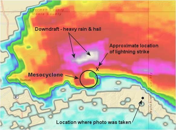 Radar slice at elevation of about 3,000 feet of Dumas, Texas tornadic supercell thunderstorm