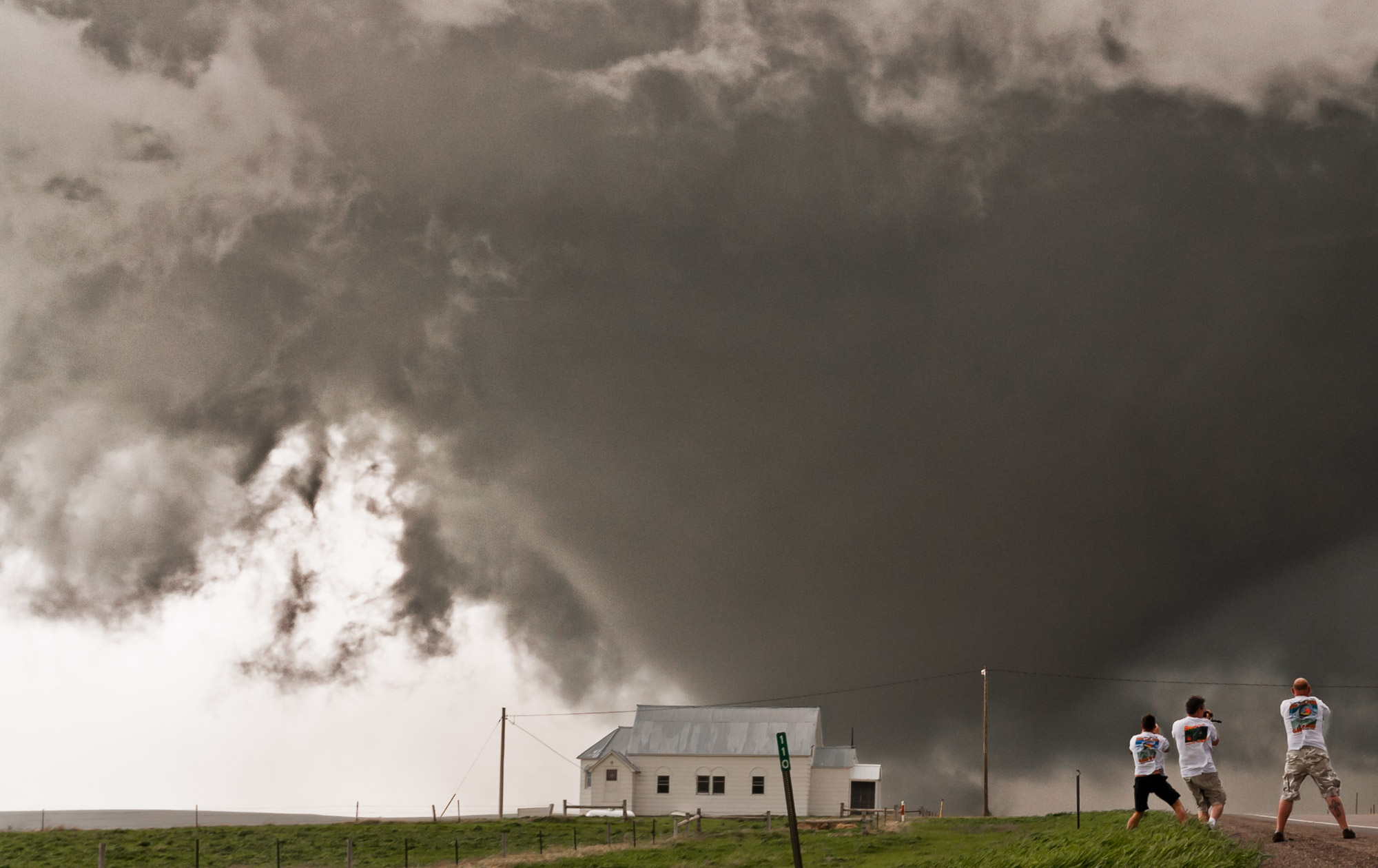 Tornado crossing road near Plainview, South Dakota